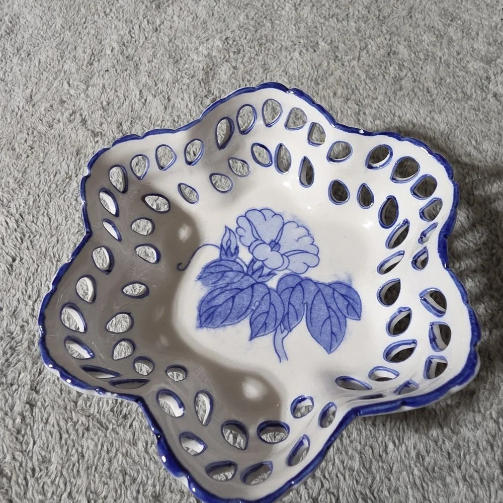 Vintage Blue And White Trinket Dish Floral Design
